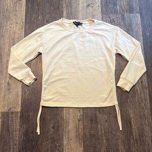 Kendall & Kylie Cropped Cream Sweatshirt Shirt Top Women’s Size Medium Ruched